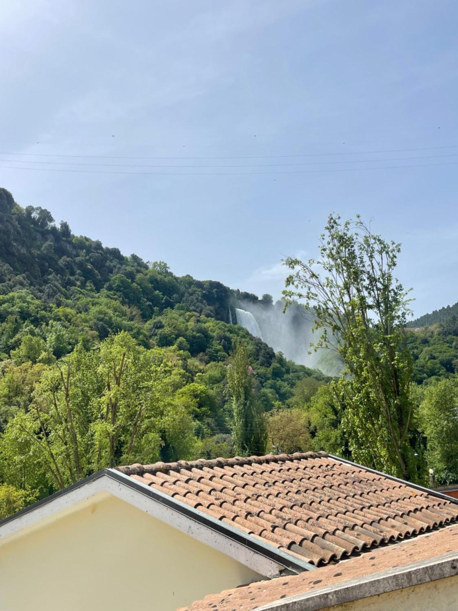 Hotel Il Casolare Della Cascata Terni Exteriér fotografie